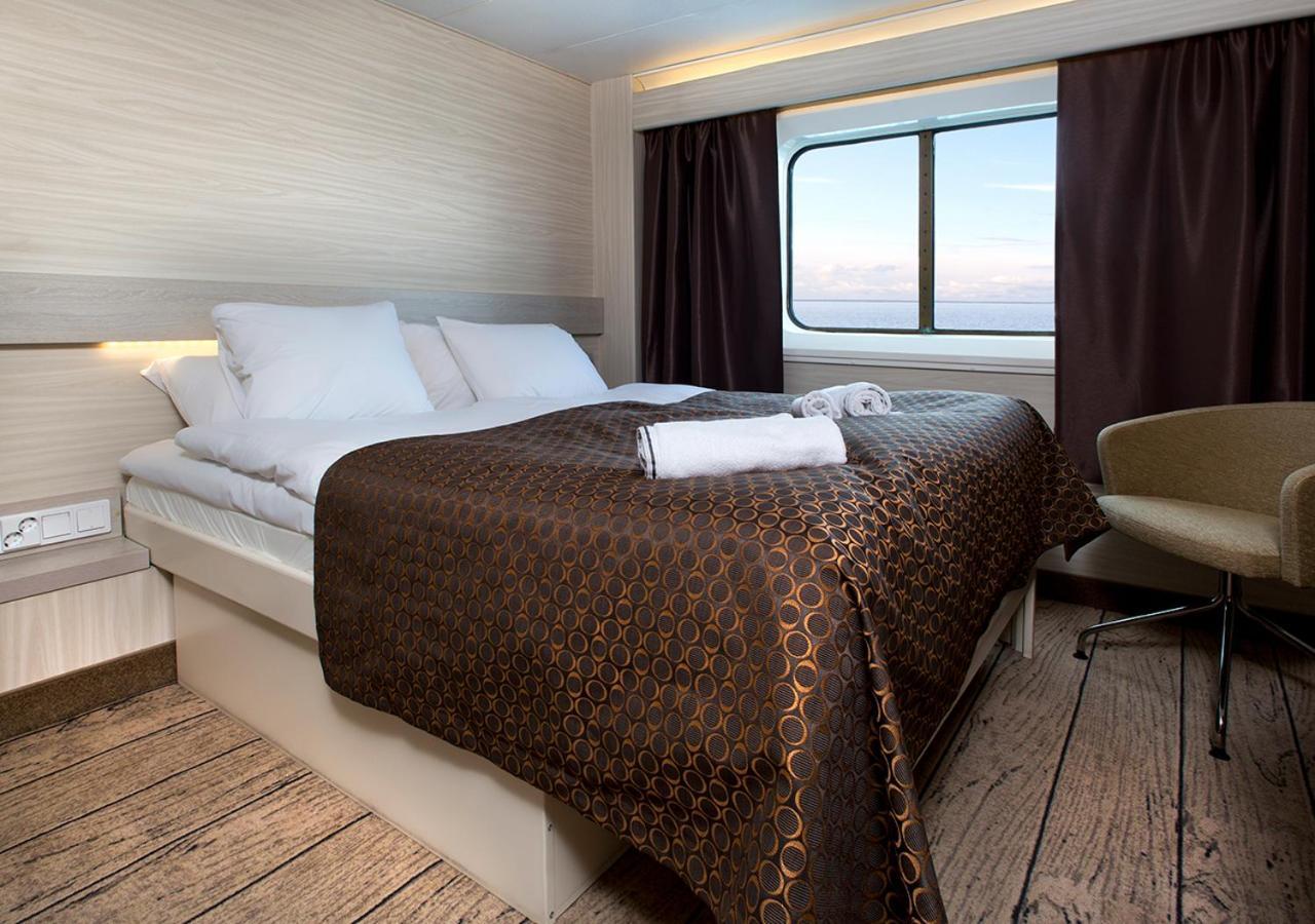 Viking Line Ferry Gabriella - 2-Night Cruise Stockholm-Helsinki-Stockholm Hotel Phòng bức ảnh